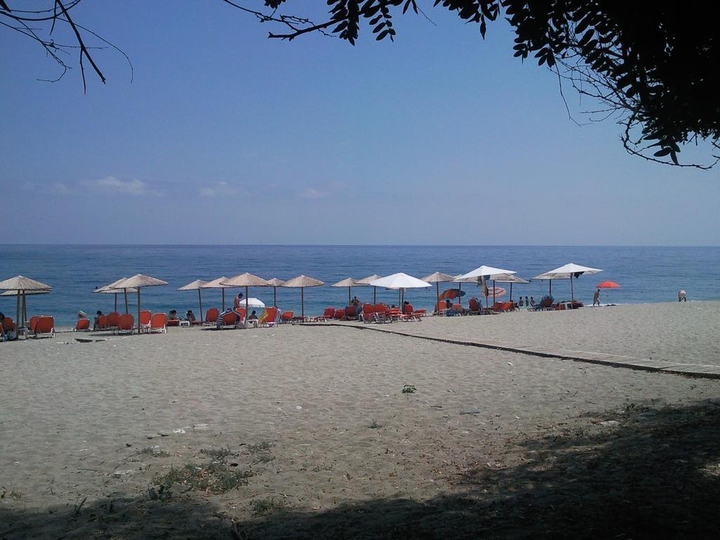 Katerina Hotel Khorevtón Luaran gambar