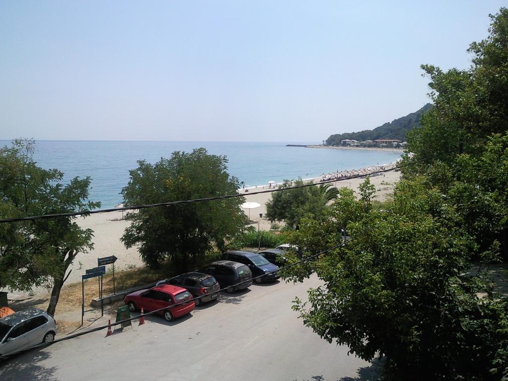 Katerina Hotel Khorevtón Bilik gambar