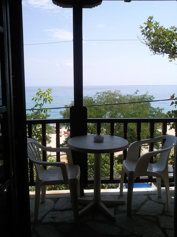 Katerina Hotel Khorevtón Bilik gambar